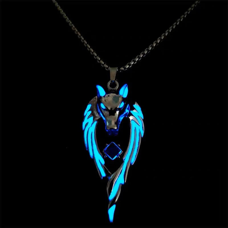 Fashion Wolf Pendant Necklaces For Men Glow Domineering Animal Vintage Chain Glowing Necklace Punk Hiphop Jewelry Accessories