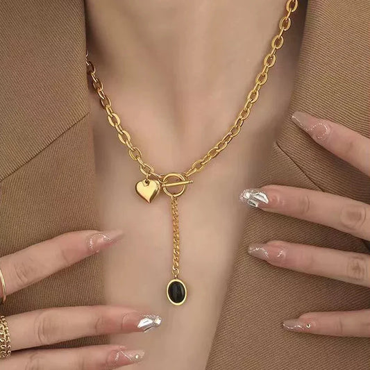 Heart Black Stone Pendant Necklace