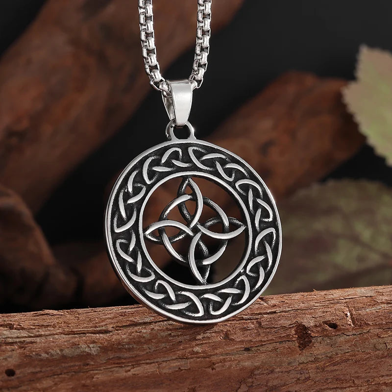 Retro Gothic Blue Evil Eye Protection Pendant Necklace for Men Boys Biker Amulets Punk Jewelry Gifts