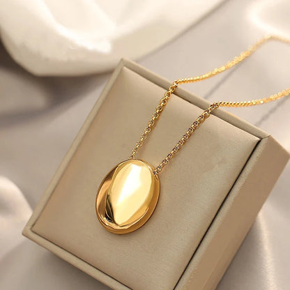 Oval Pendant Necklace