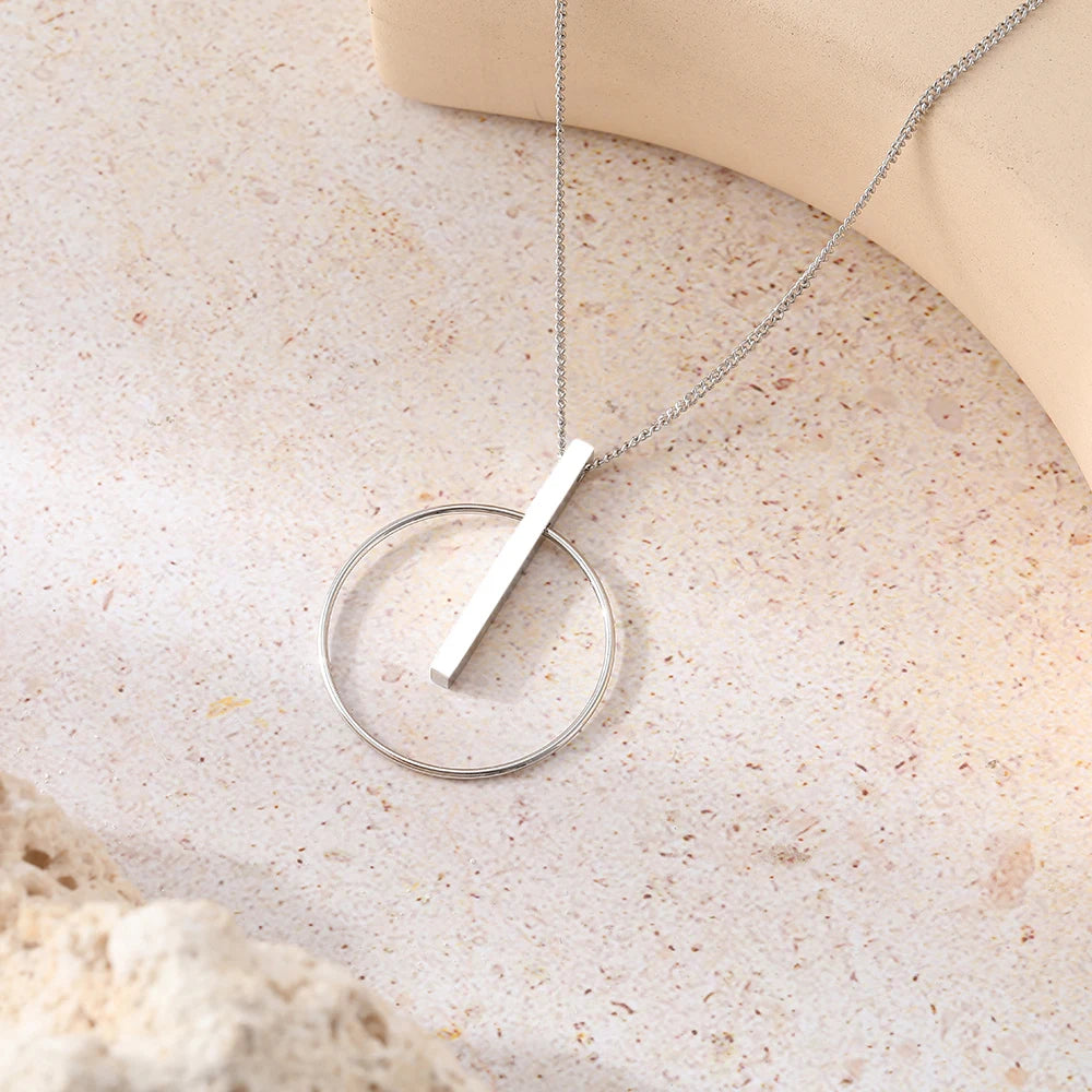 Circle Stick Pendant Choker