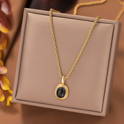 Heart Black Stone Pendant Necklace